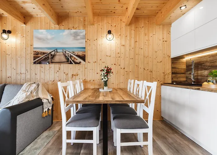 Arkadia Holiday - Domki I Wyjatkowe Atrakcje Dla Dzieci Wladyslawowo 度假居 *