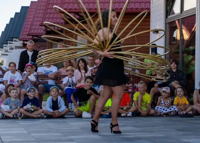 Arkadia Holiday - Domki I Wyjatkowe Atrakcje Dla Dzieci Wladyslawowo Władysławowo